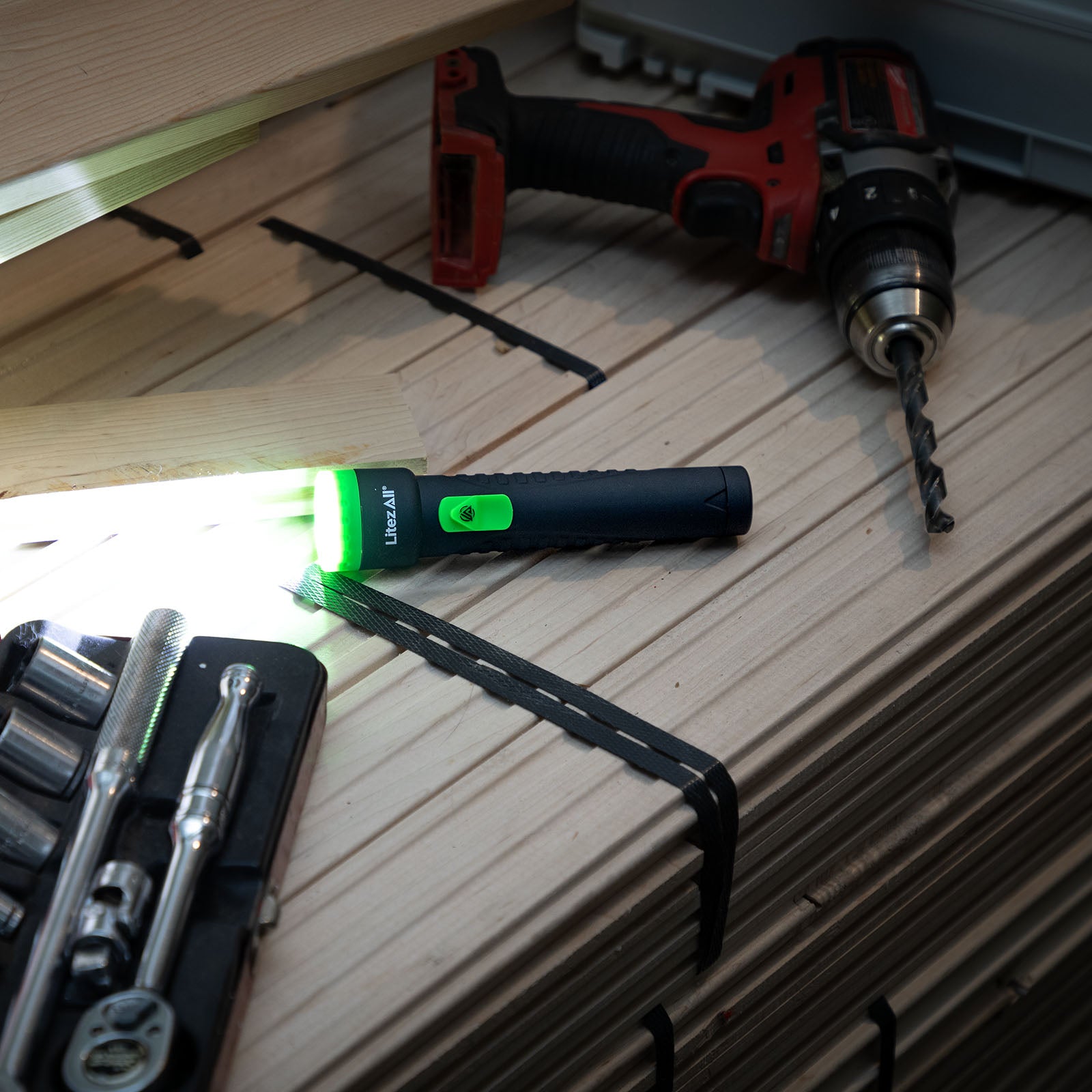 LitezAll Everyday Flashlight