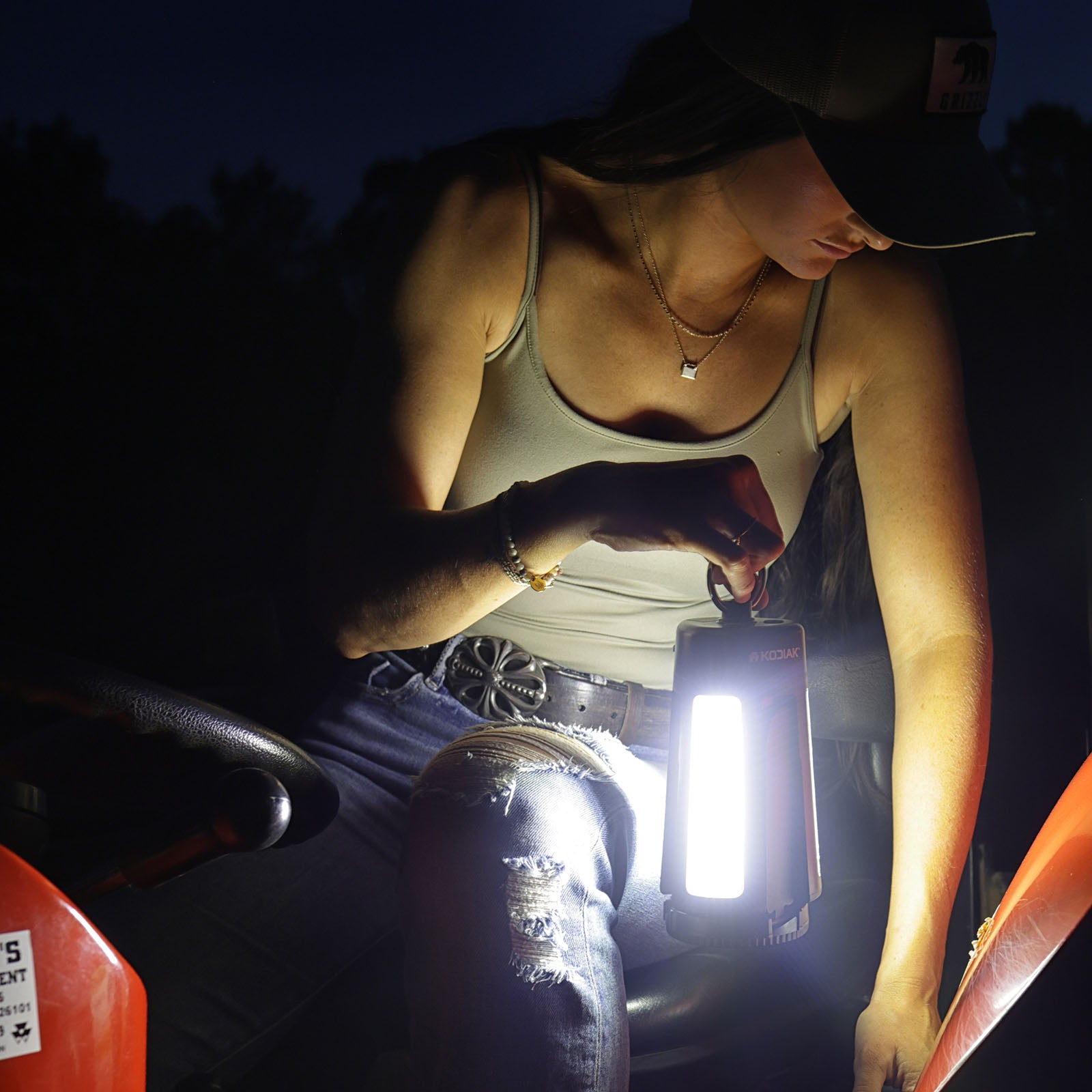 Kodiak® Klymate Rechargeable Combination Fan Lantern - LitezAll - Lanterns - 8