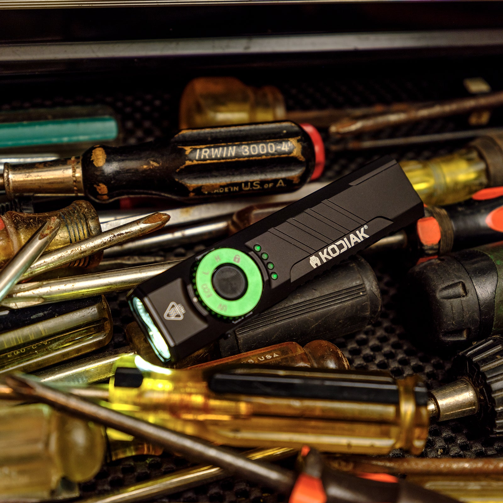 Kodiak® Krux Rechargeable Low Profile Flashlight with UV and Red Laser - LitezAll - Flashlights - 11