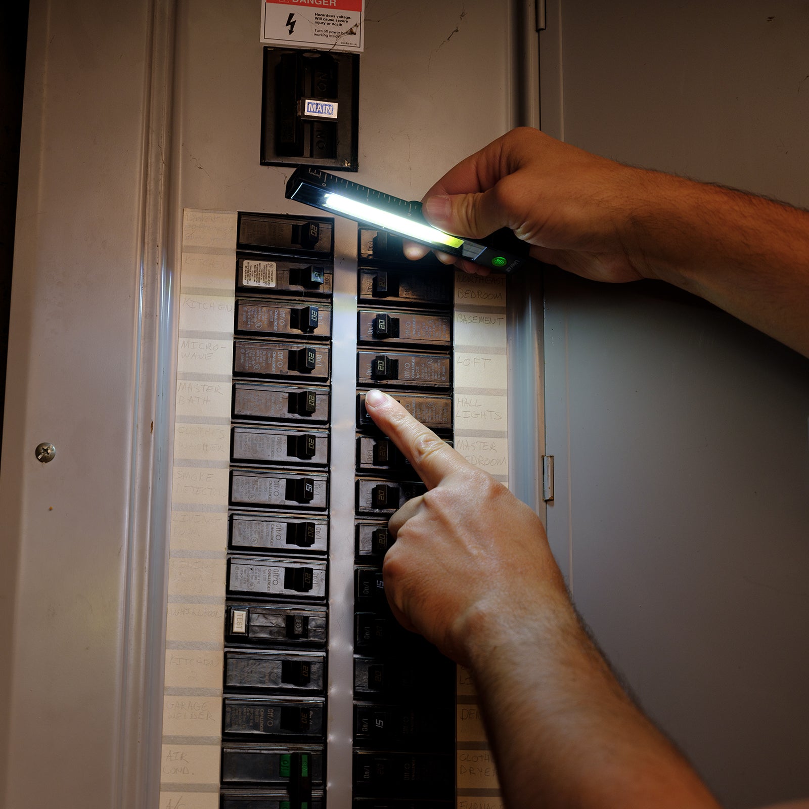 LitezAll Rechargeable Everyday Carry Pen Light with Laser Pointer - LitezAll - Pen Lights - 6