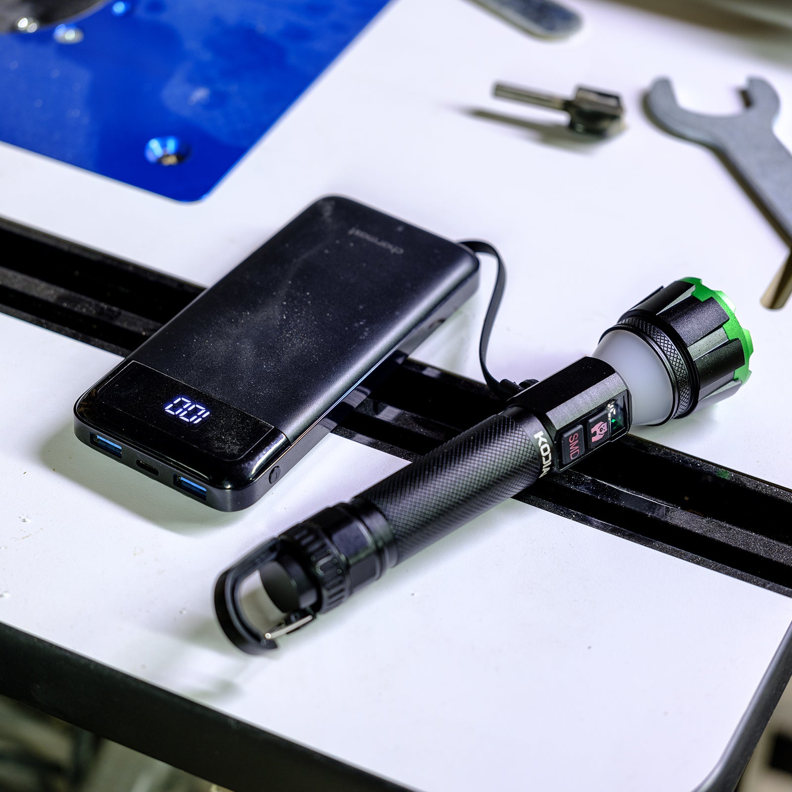 Kodiak® Kavern 1100 Lumen Smart Focus Rechargeable Flashlight - Lantern - LitezAll - Tactical Flashlights - 11