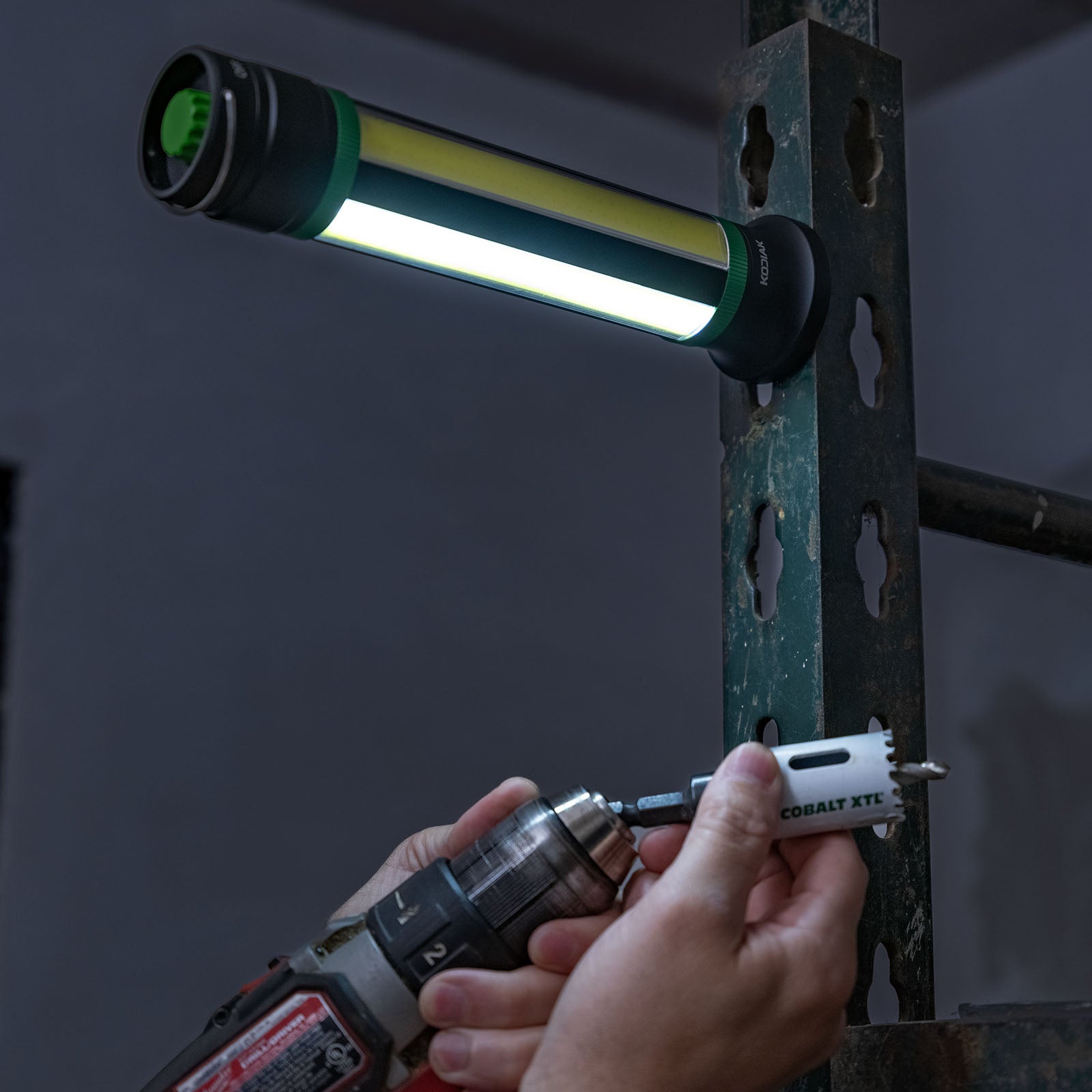 Kodiak® Kuadrant 4 - Panel Rechargeable Lantern - LitezAll - 24