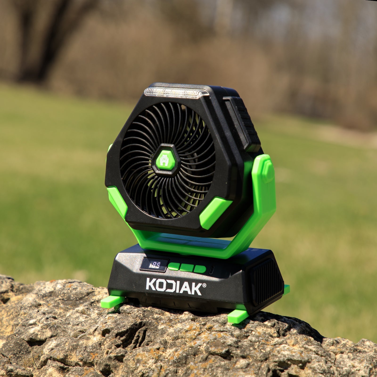 Kodiak® Kona Oscillating Fan + Light - LitezAll - 9