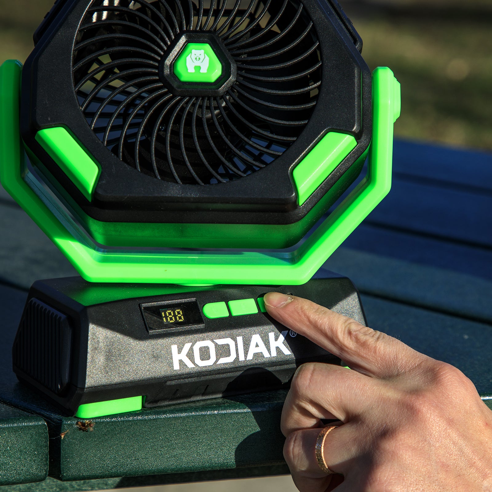Kodiak® Kona Oscillating Fan + Light - LitezAll - 11