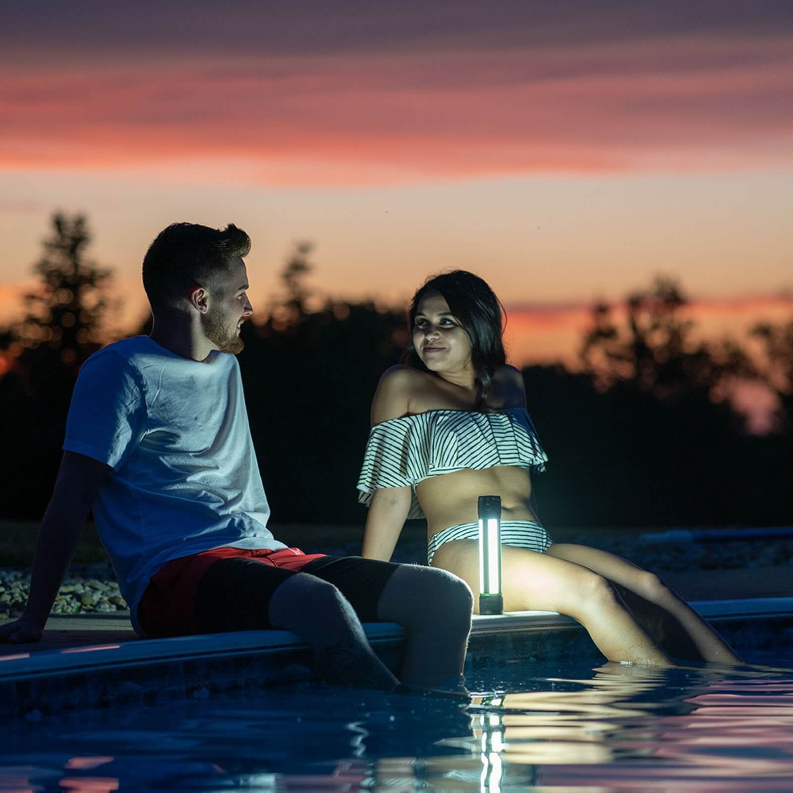 Kodiak Rechargeable Kuadrant® 2000 Lumen COB LED Lantern - LitezAll - Lanterns - 16