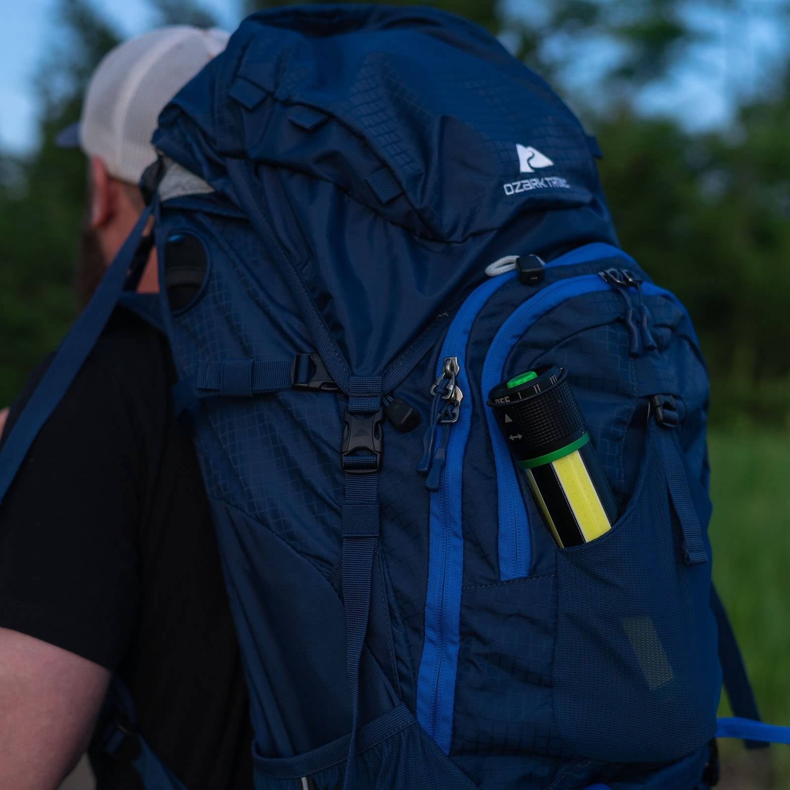 Kodiak Rechargeable Kuadrant® 2000 Lumen COB LED Lantern - LitezAll - Lanterns - 23