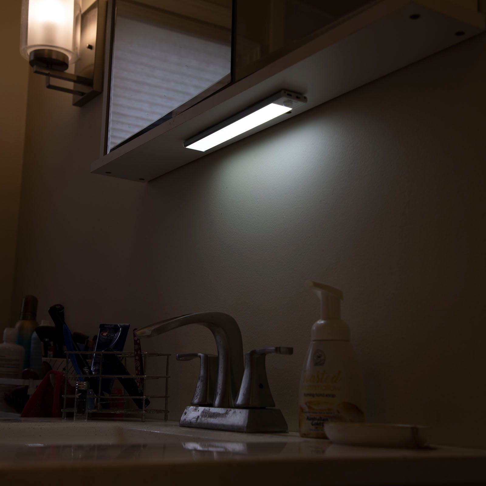LitezAll Razor® Slim Rechargeable Motion Activated Light Bar