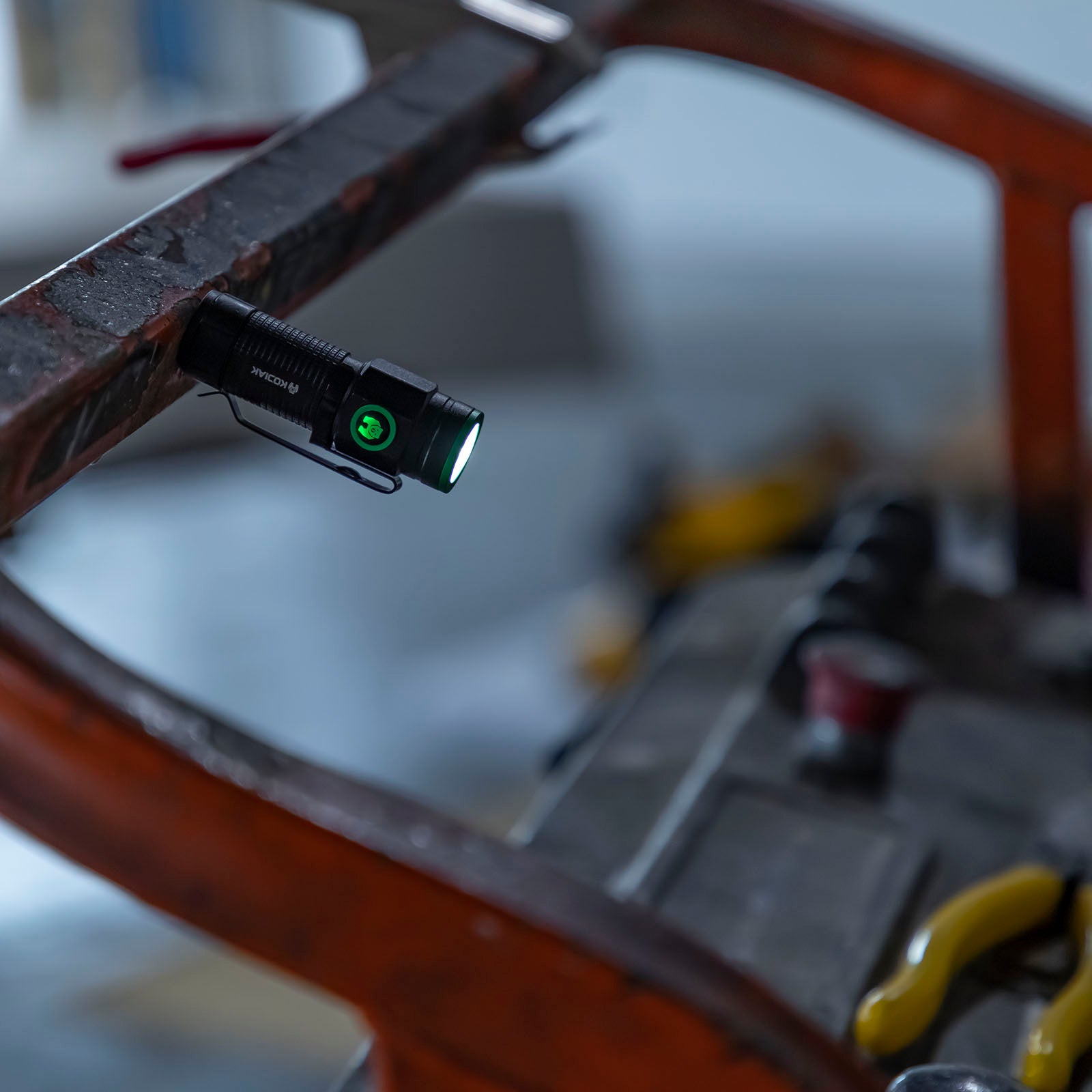 Kodiak Compact Flashlight 1000 Lumens - LitezAll - Flashlights - 7