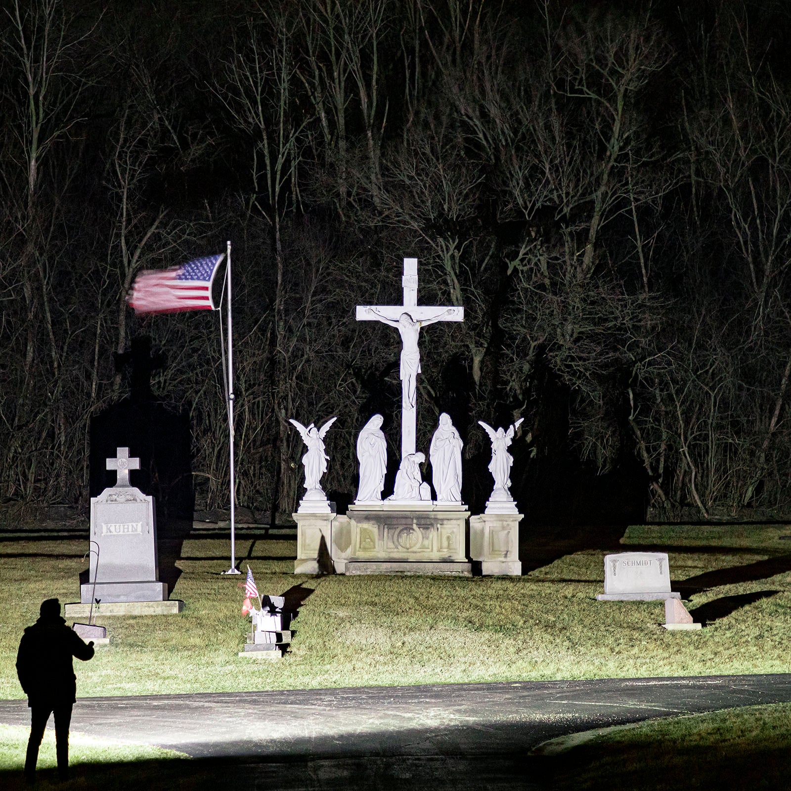 Kodiak Kraken Rechargeable 6000 Lumen Tactical Grade Flashlight with Power Bank - LitezAll - Tactical Flashlights - 4