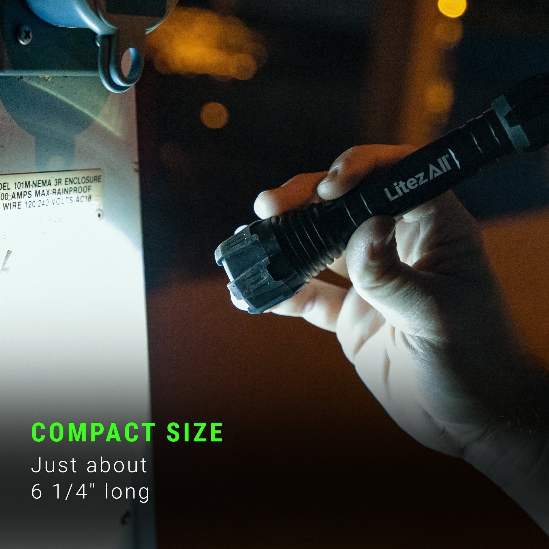 シェルライト LitezAll Nearly Invincible 300 Lumen Tactical Flashlight - LitezAll