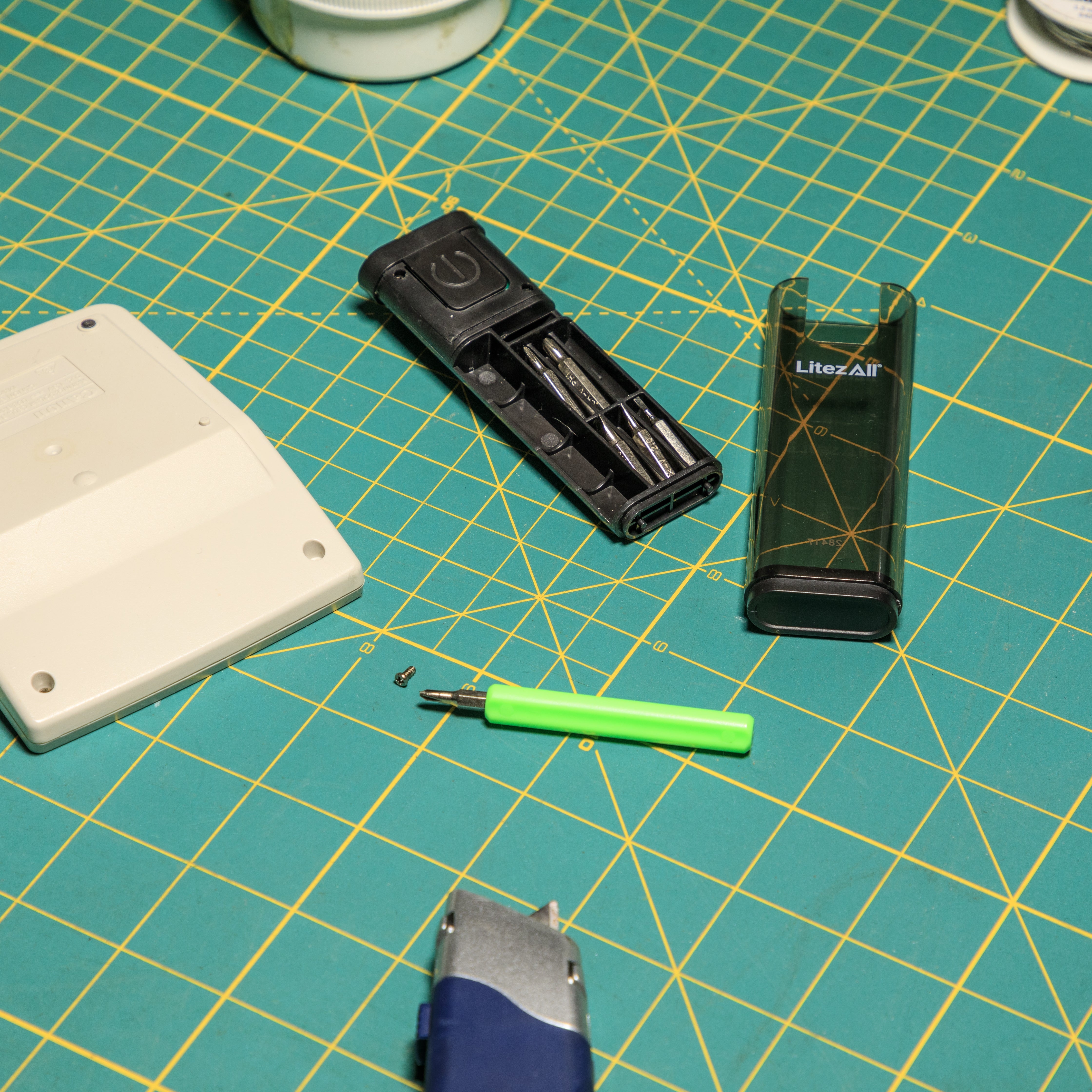 LitezAll® Compact Screwdriver Set with Integrated Flashlight - LitezAll - Work Lights - 7