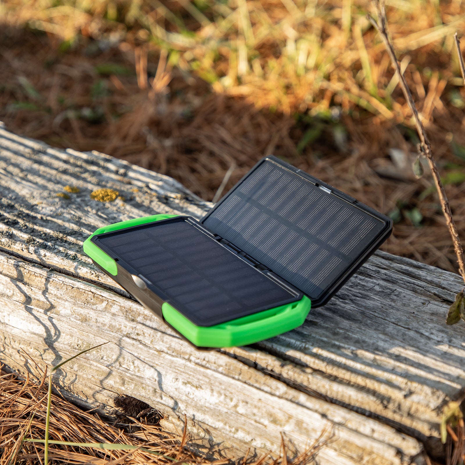 Kodiak® Klutch 10000 mAh Power Bank with USB or Solar Charging and 1000 Lumen Work Light - LitezAll - Work Lights - 3