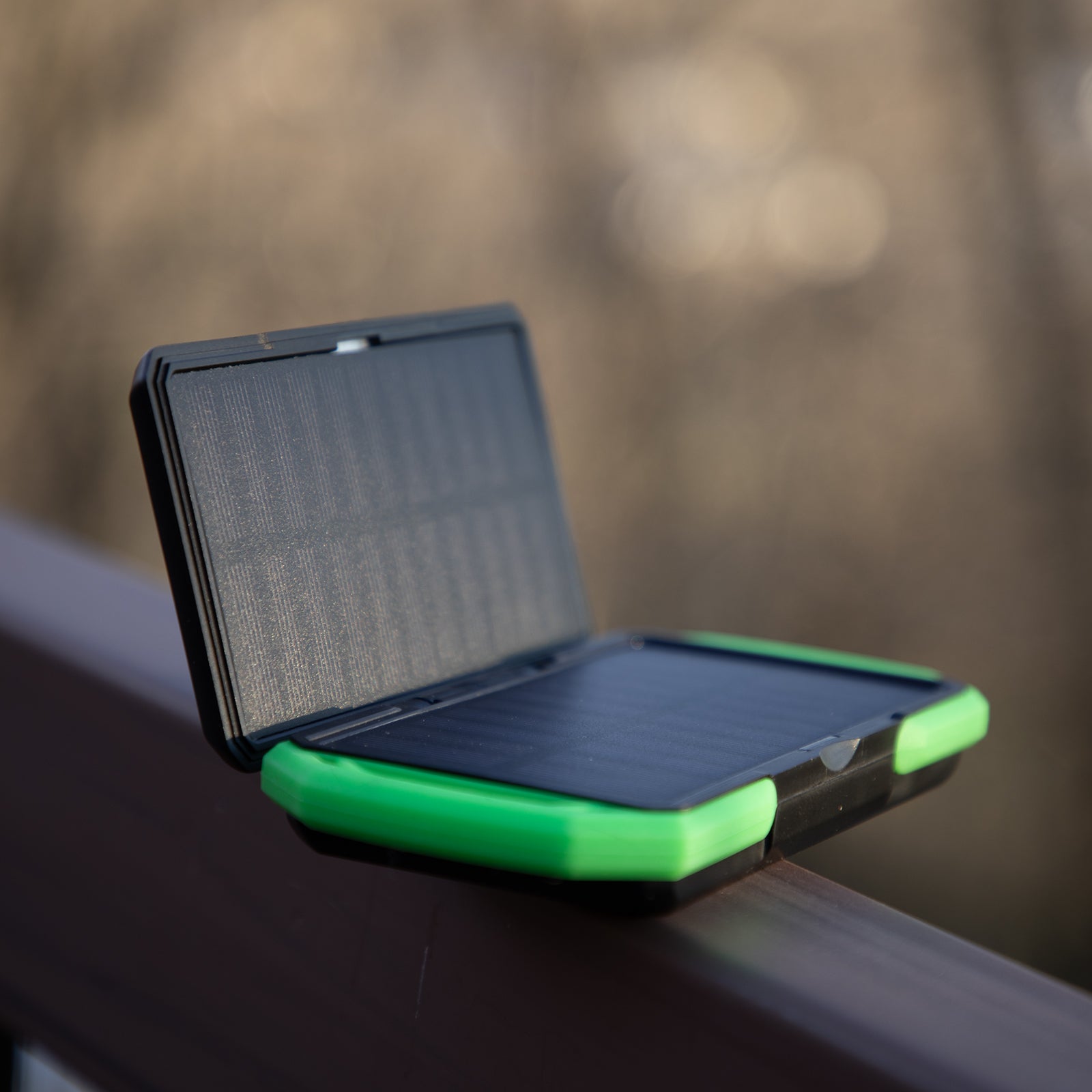 Kodiak® Klutch 10000 mAh Power Bank with USB or Solar Charging and 1000 Lumen Work Light - LitezAll - Work Lights - 11