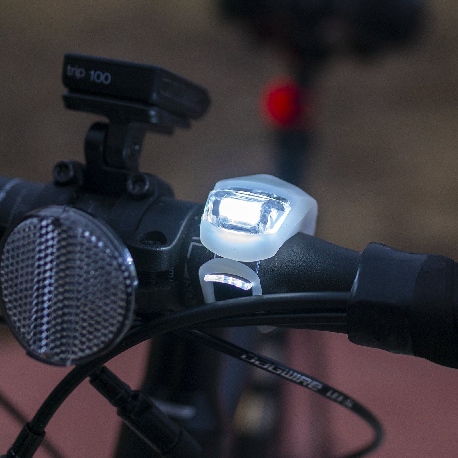 Headlights and tail store lights for bicycles